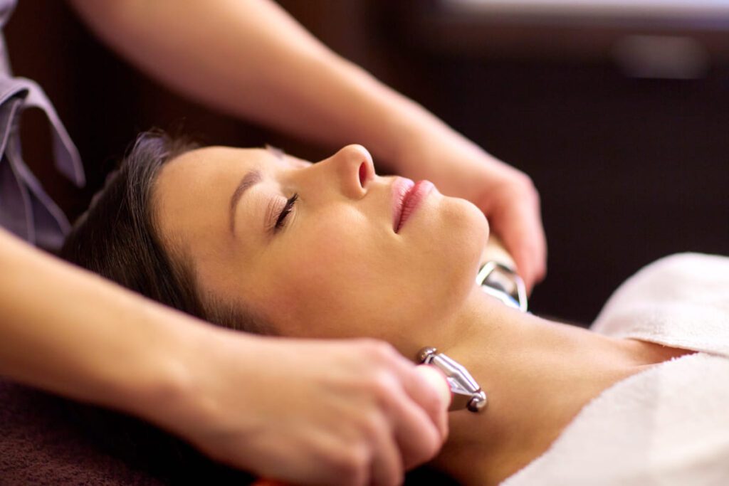 Qué es la metaloterapia facial: Procedimiento de la Metaloterapia Facial
