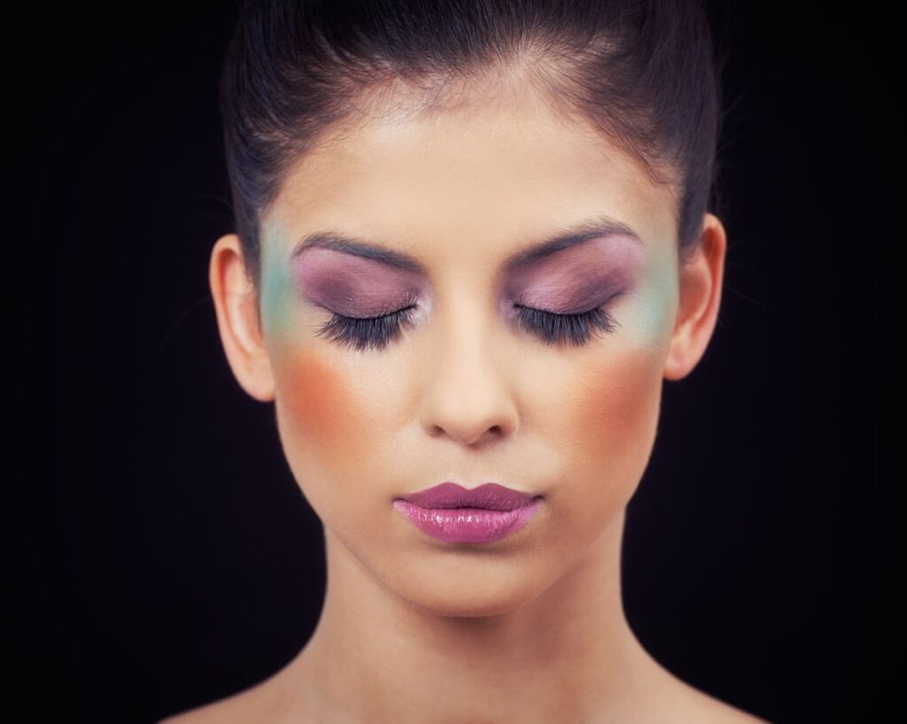 Maquillaje de ojos para fotografía: Técnica de color y difuminado
