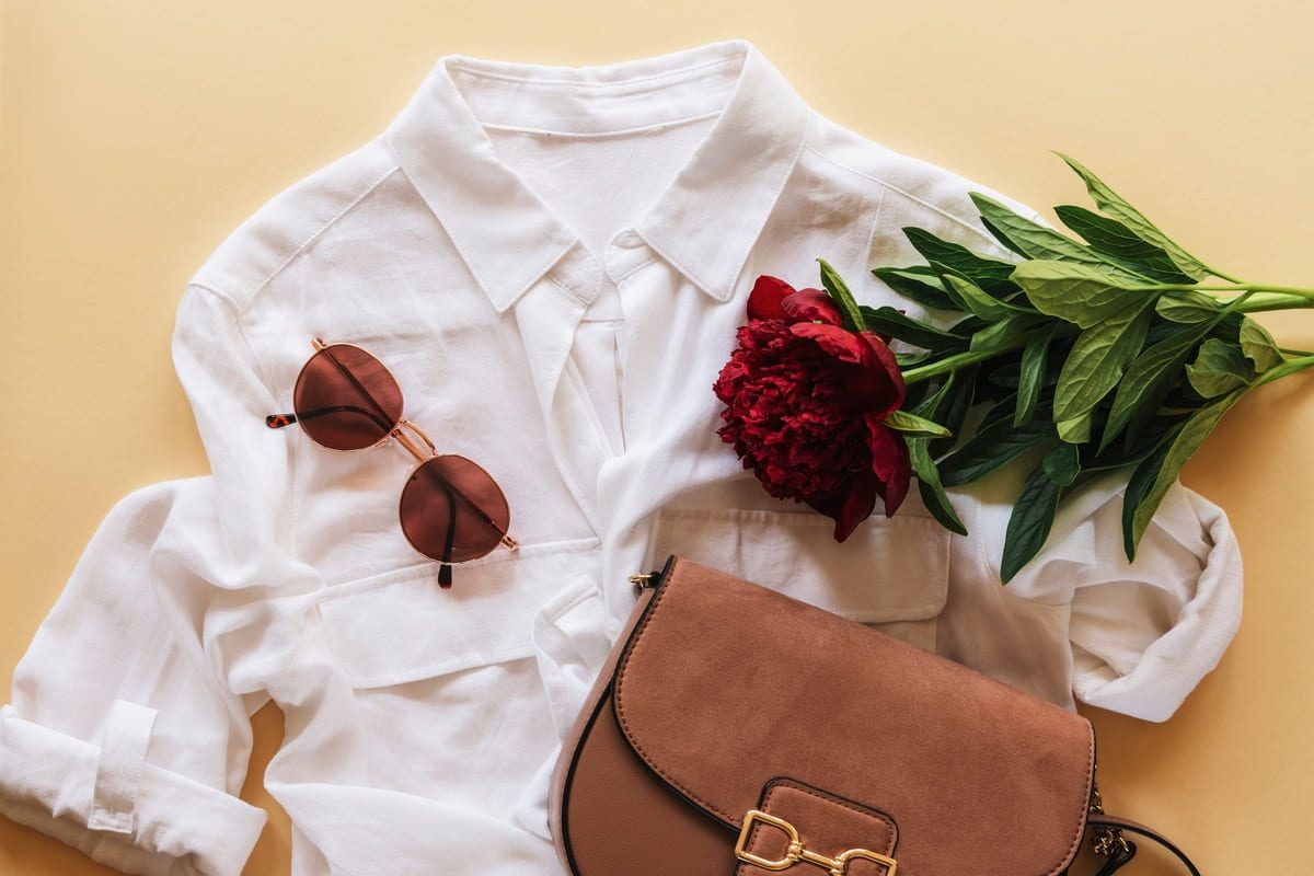 Imagen destacada de “Fundamentos de color en estilismo: psicología y armonía visual”