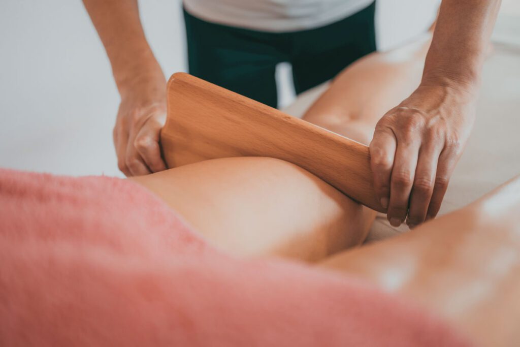 Maderoterapia Facial y Corporal: Técnicas y Tratamientos Combinados con Aparatología Estética