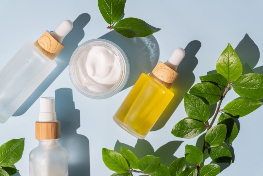 Packaging sostenible y marketing para emprender con una marca de cosmética natural.