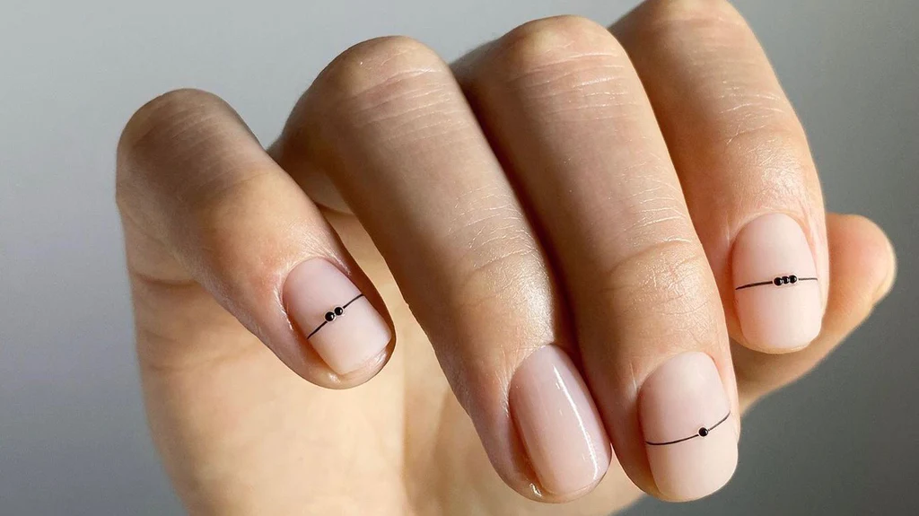 Manicura Virgin Nails, Explora los diseños para uñas cortas en Inesbe.