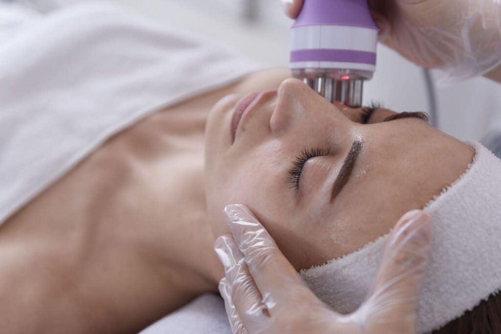 Cómo funciona la radiofrecuencia facial y corporal