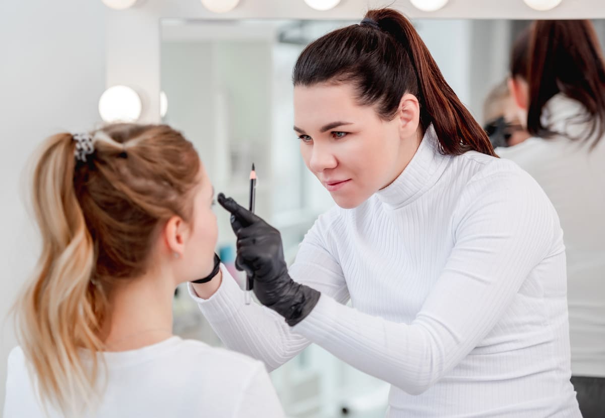 Imagen destacada de “Salidas profesionales para un técnico en estética y belleza”