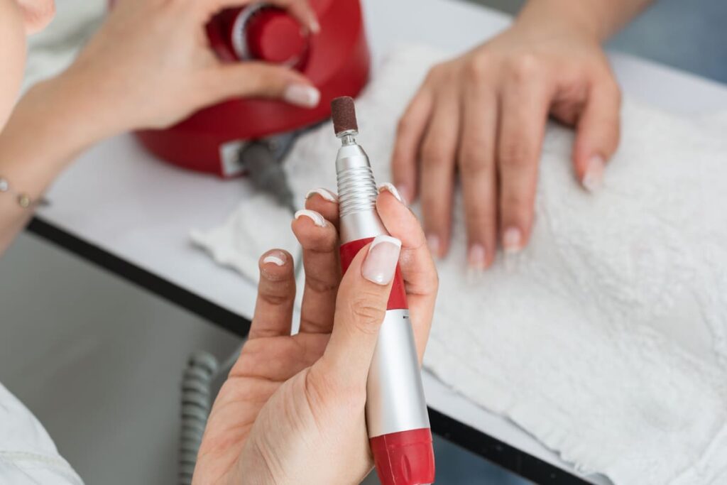 Errores comunes al hacer manicura rusa