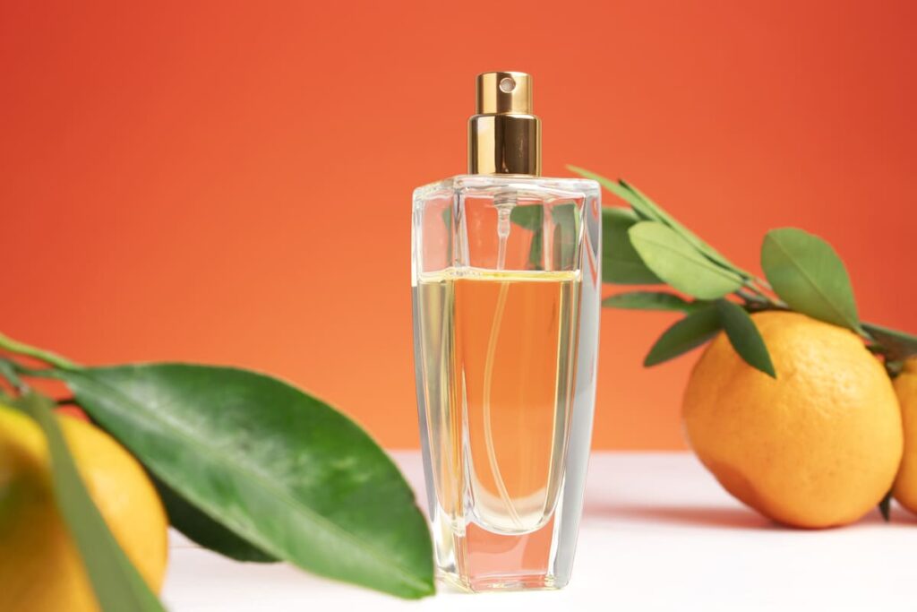 Notas olfativas en perfumería natural: Ejemplos de pirámides olfativas naturales