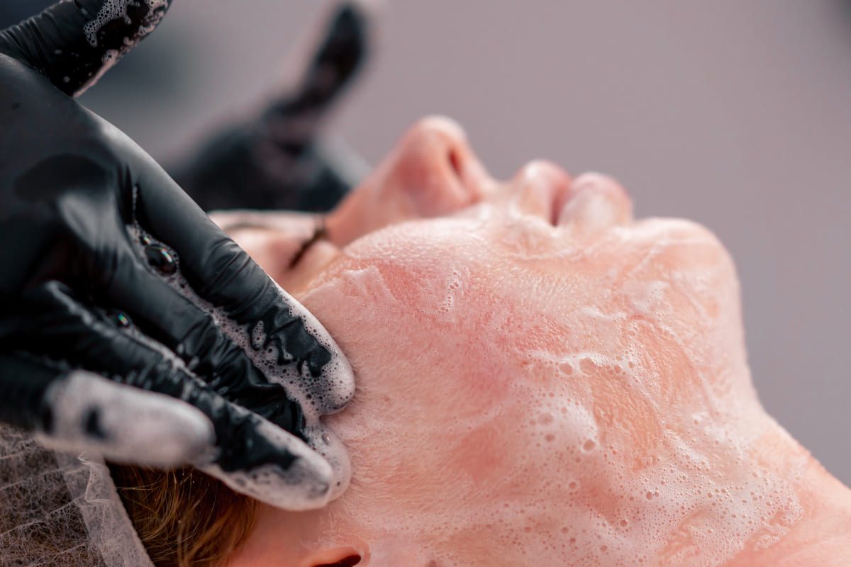 Imagen destacada de “Las claves para iniciarte profesionalmente en el cuidado facial y corporal”